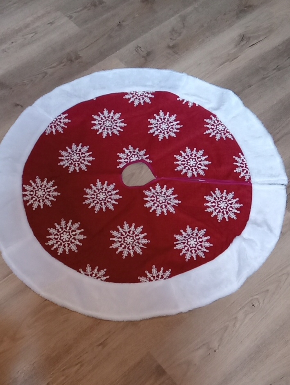 Red and White Snowflake Tree Skirt - Holiday Decoration